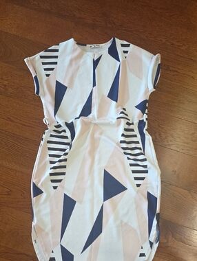ECOWISH Crepe Sheath Dress XXL White  Multicolor Geometric V-Neck Short Sleeve.